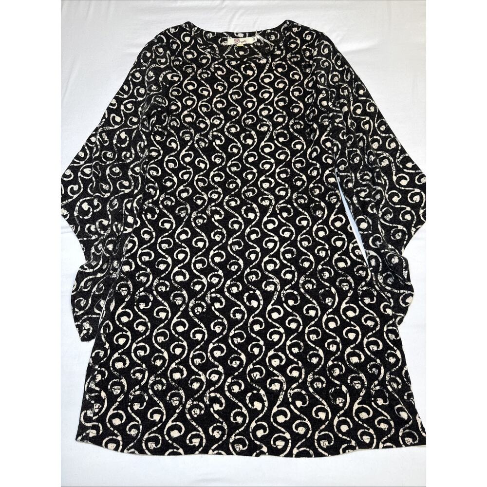 Aryeh Black & Ivory Sweater Dress Long Angled Bell Sleeves Womens Sz Medium NWT